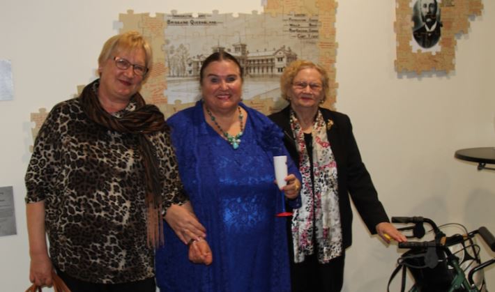 Последнее	фото	Татьяны	Флориановой	на	творческой	встрече	литературномузыкального	салона	&laquo;Лампада&raquo;	26	августа	2017	года	(Татьяна	справа).	 Татьяна